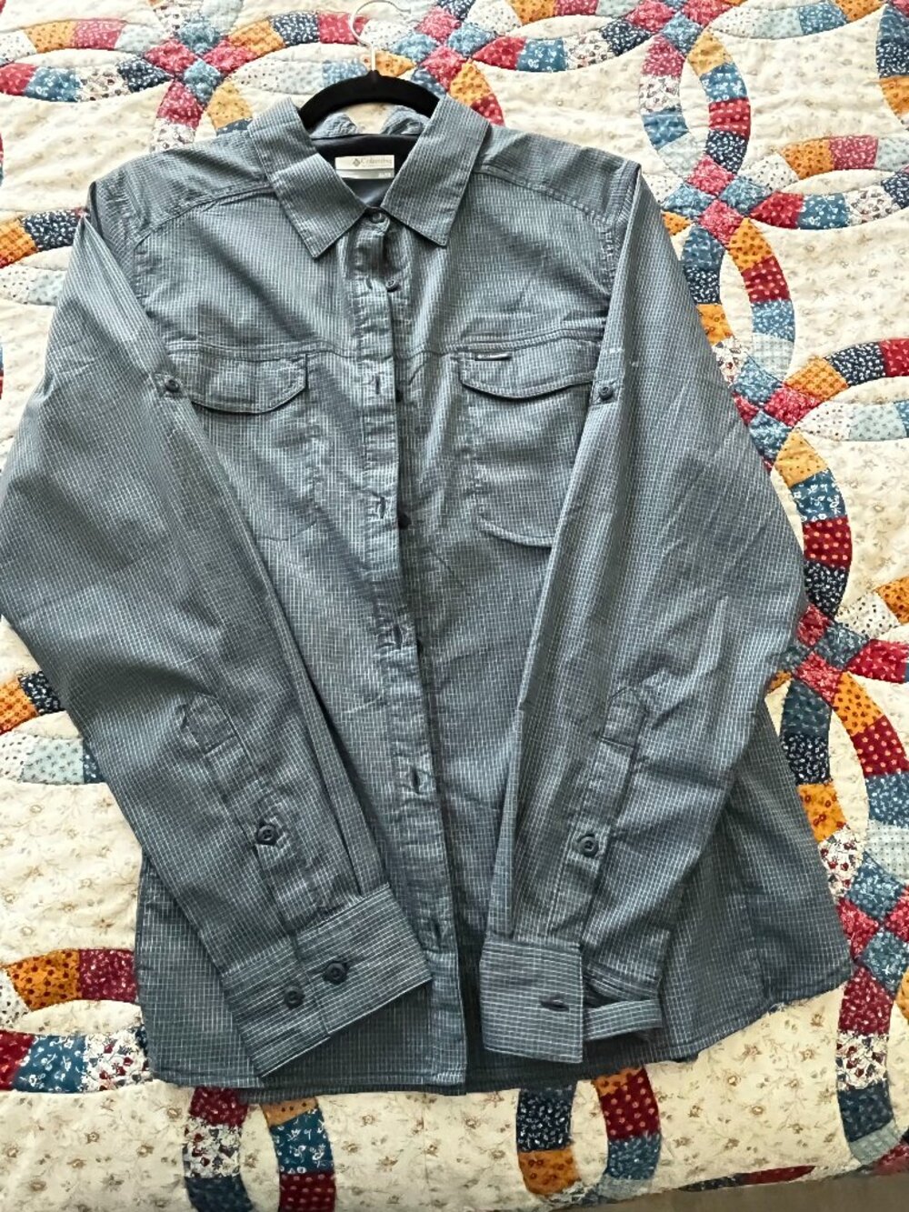 Columbia Women’s Slate Blue Plaid Button-Up Shirt